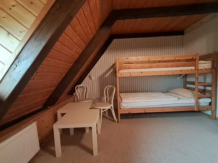 Etagenbett mit viel Platz zum Spielen