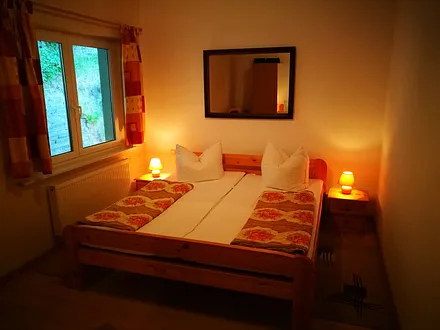 2. Schlafzimmer