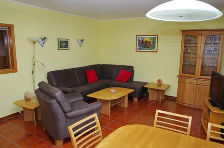 Wohnzimmer mit Essecke