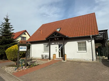 Ferienhaus mit Parkflächen