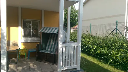 Abendsonne und Strandkorb