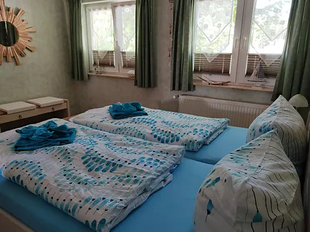 Schlafzimmer mit Schallschutzfenster 