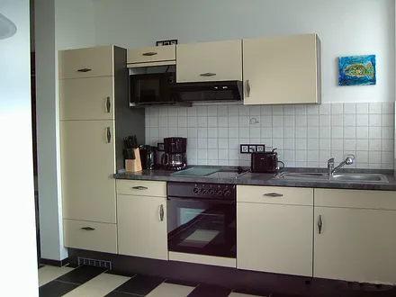 Küche mit Sitzecke , GS, Cerankochfeld, Mikrowelle, Backofen