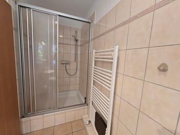 die " große " Dusche im Bad