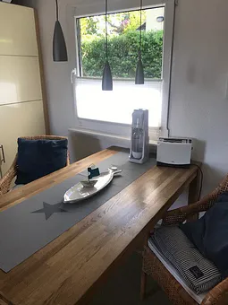 Frühstücksplatz ist natürlich sonst die Terrasse. 