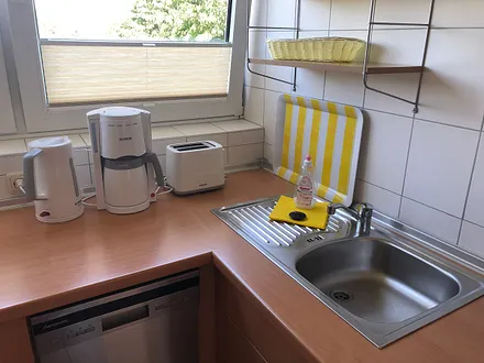 Einbauküche mit Spülmaschine