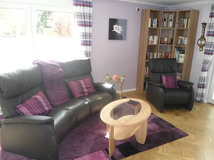 Wohnzimmer mit Terrasse