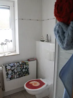 Badezimmer mit Dusche