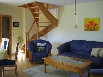 WZ mit Treppe ins SZ