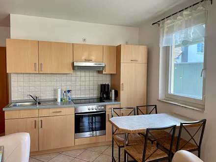 Wohnzimmer mit Küchenzeile