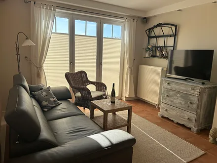 geschmackvoll eingerichtetes Wohnzimmer