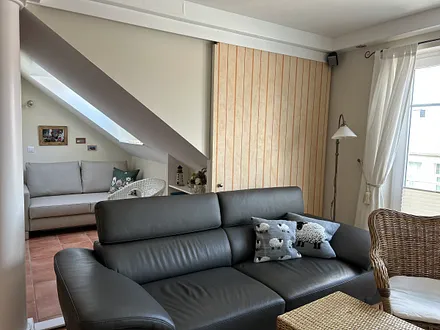 Wohnzimmer mit Schiebewand