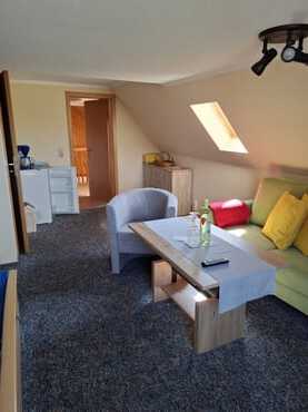 Wohn/Schlafzimmer 