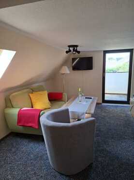 Wohn/Schlafzimmer 