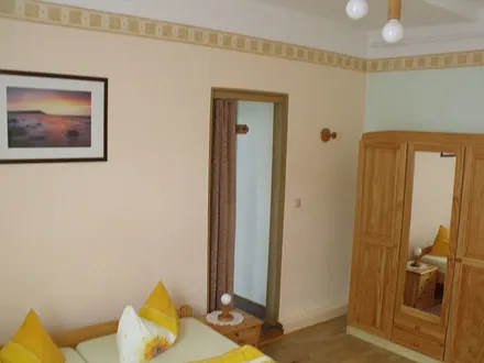 schlafraum mit Doppelbett