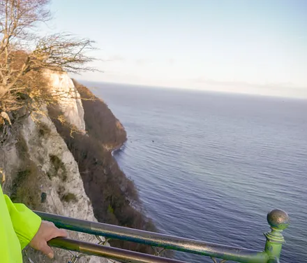 eine der vielen Freizeitmöglichkeiten: Wanderung vom Königsstuhl: hier am 20.11.21-auch im Winter schön.. und sonnig!