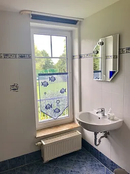 Badezimmer mit Dusche