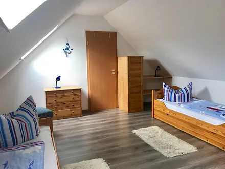 2. Schlafzimmer mit 2 Einzelbetten