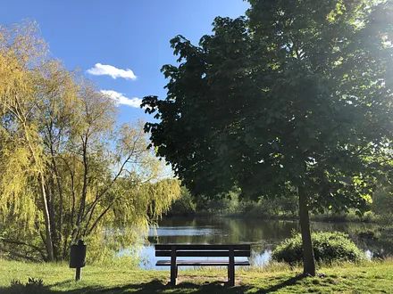 2 Gehminuten entfernt