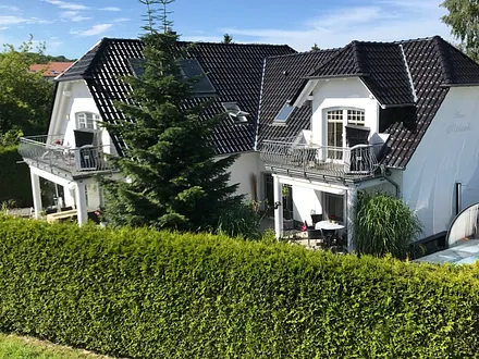 Ansicht Haus Melanie, großer Balkon gehört zur Fewo 2 und der kleinere Balkon gehört zur Fewo 1