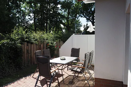 großzügige Terrasse