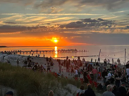 Sommerabend mit Strandbar