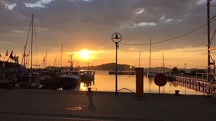 Hafen Thiessow am Frühen Abend
