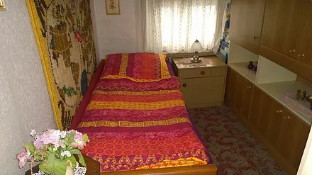 Wohnraum 2 für 1 Pers. schlafen