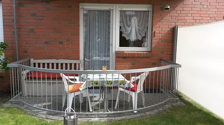 Außenbereich mit Terrasse
