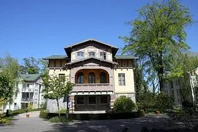 Kaiservilla im Strand-Park