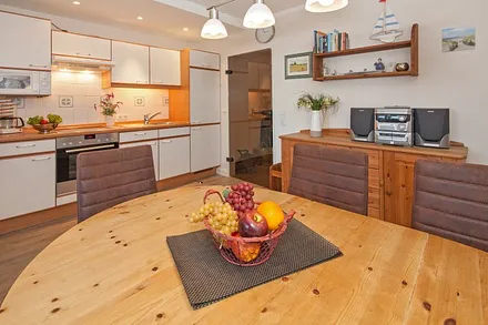 komplett ausgestattete Küchenzeile