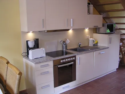 hochwertiger Küchenbereich mit Geschirrspühler