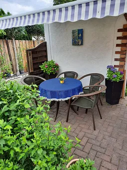 Ihr Terrasse, Holzkohlegrill oder Gasgrill steht auf Ihren Wunsch hin bereit.