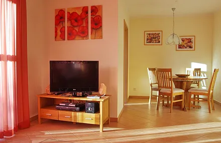 Wohnzimmer mit Essecke