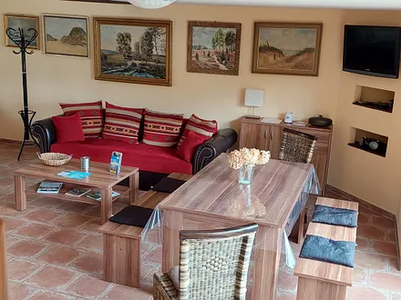 Wohn - und Essbereich