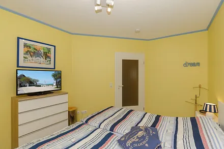 2. TV Gerät im Schlafzimmer