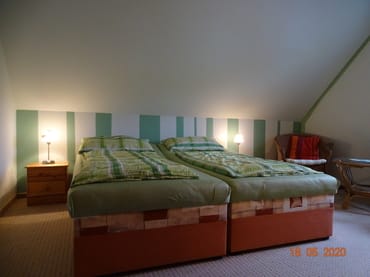 2. Schlafzimmer