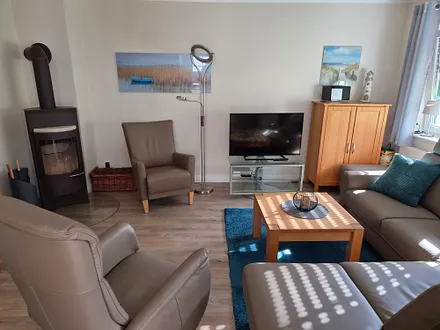 Gemütliche Sitzecke mit 2 Sesseln - Sofa mit Longchair