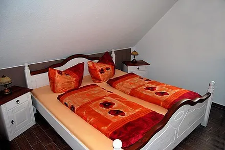 Schlafraum mit Doppelbett