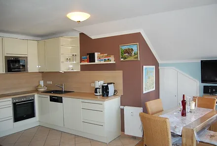 Flachbild Sat/ DVD Player komfortable Küche