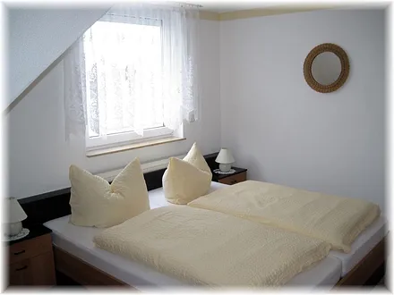 Schlafzimmer für 2Pers.