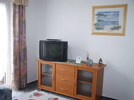 Sat-Empfang, auf Anfrage W-Lan Zugang möglich