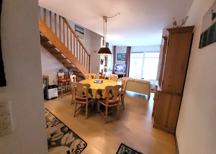 Blick auf Ess- und Wohnbereich