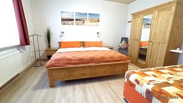 im Schlafzimmer