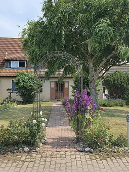 Vorderansicht von der Seestraße aus