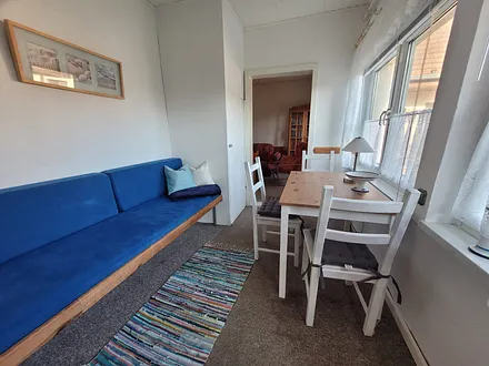 Vorraum mit Esstisch