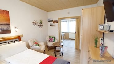 im Wohn / Schlafzimmer