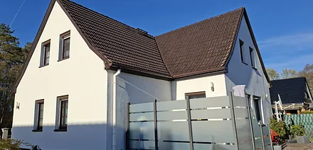 die Ferienwohnung befindet sich im 1.OG unseres Wohnhaus - Außenansicht