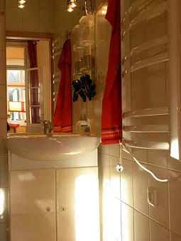 Bad- Waschplatz u. Handtuchtrockner