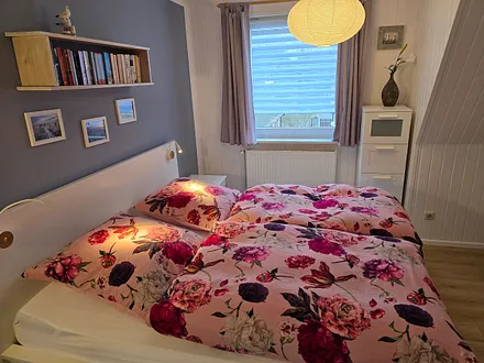 Schlafzimmer  für 2 Personen mit genug Stauraum